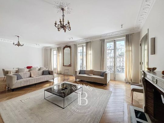 Appartement • Legendre-Lévis, Paris 17ème - Photo 1