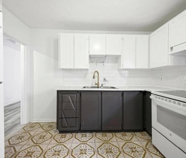 2 - 244 ROCHESTER STREET - Photo 2