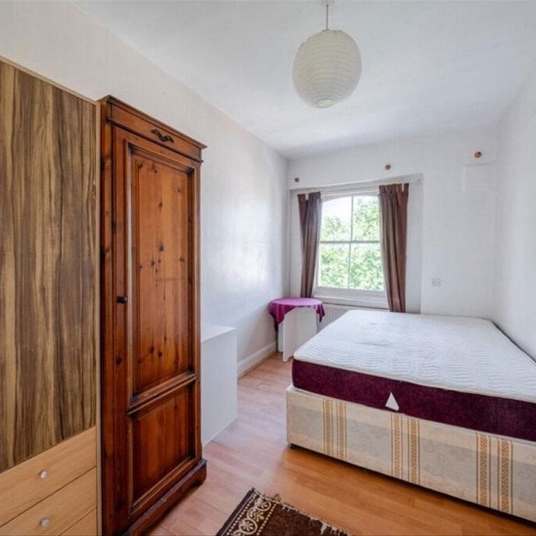 Trafalgar Avenue - Photo 1