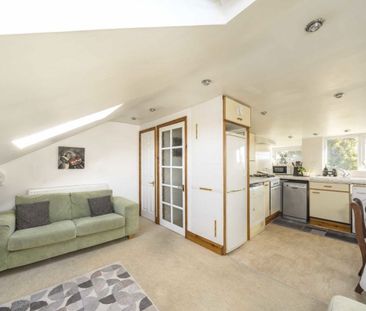 Crowther Road, SE25, London - Photo 1
