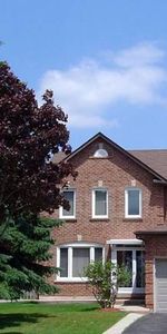 Spacious detached house with 4 bedroom/3br in Mississauga - Photo 3