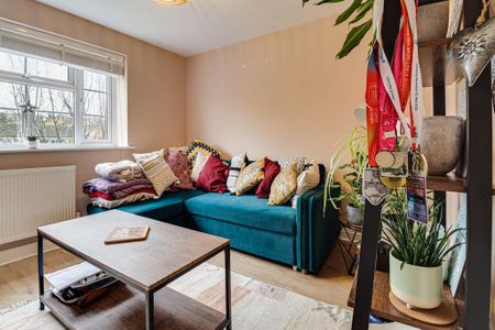 2 bedroom flat to rent - Photo 3