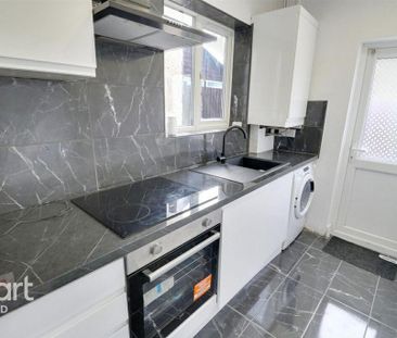 3 bedroom terraced house to rent - Photo 4