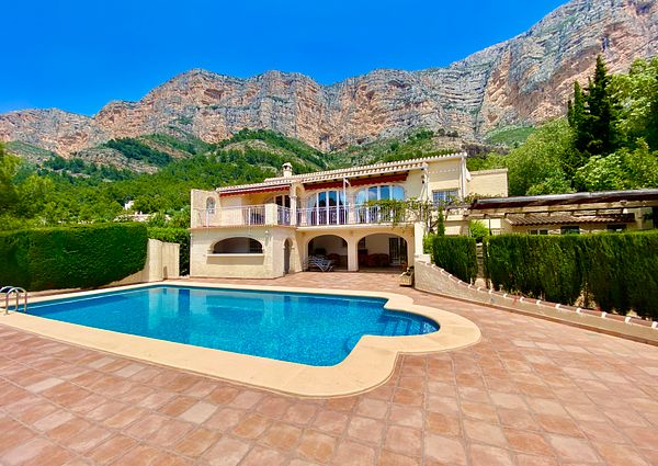 Villa for winter rental Javea Montgo
