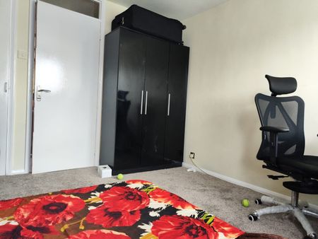 2 Bed Maisonette, Fulmead Road, RG30 - Photo 3