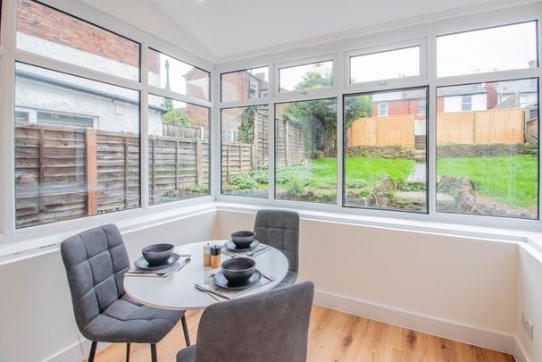 Flat to rent - Photo 1