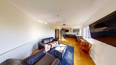 3 bedroom apartment to rent - Photo 5