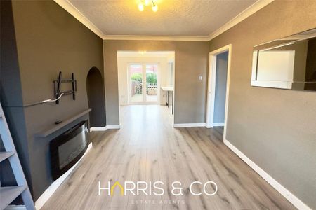 3 bedroom terraced house to rent - Photo 2