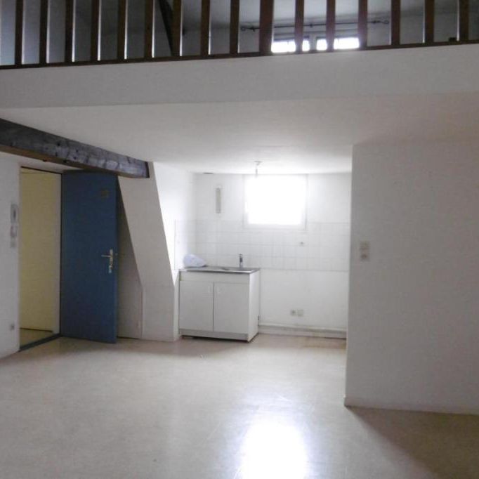 rue charles Morin : appartement de 2 pièces en duplex - Photo 1