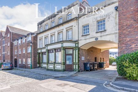 2 bedroom apartment to rent North Street, Gosport, PO12 - Photo 4