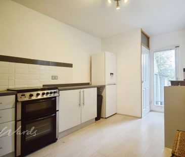 3 bedroom terraced house to rent - Photo 5