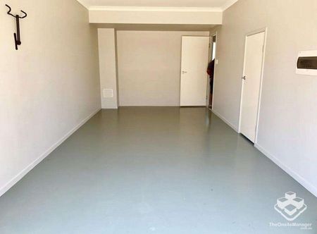 Available 13th October - BREAK LEASE - BE QUICK will not last! - Photo 4