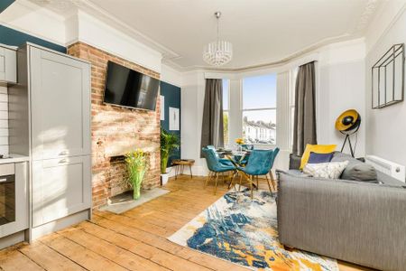 2 bedroom apartment to rent - Photo 3