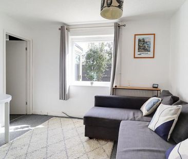 4 bedroom semi-detached house to rent - Photo 1