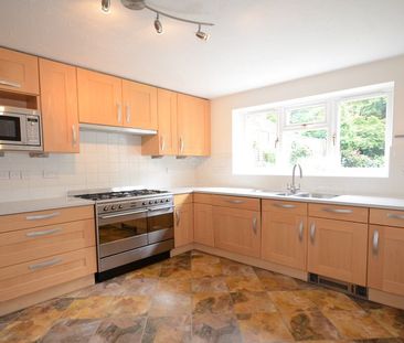 4 bedroom house to rent - Photo 1