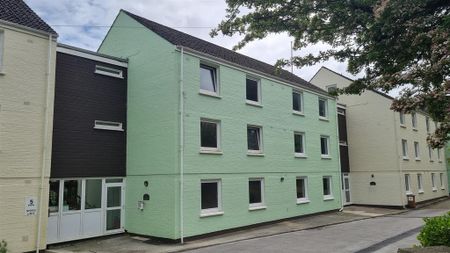 2 bedroom apartment to rent - Photo 5