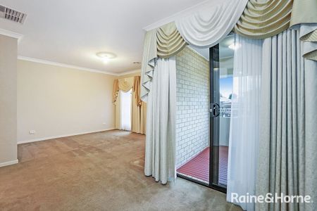 71 Como Parade, Clyde North, VIC 3978 - Photo 4