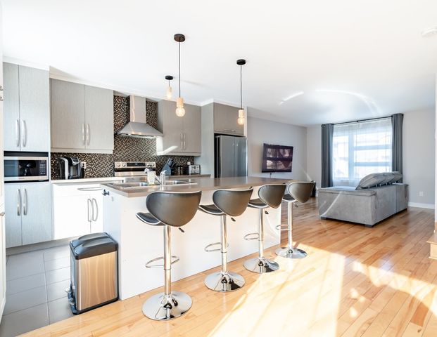 À louer / Maison à étages - Photo 1