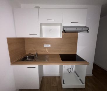 Location Appartement 3 pièces 59m² LES SORINIERES 44840 - Photo 2