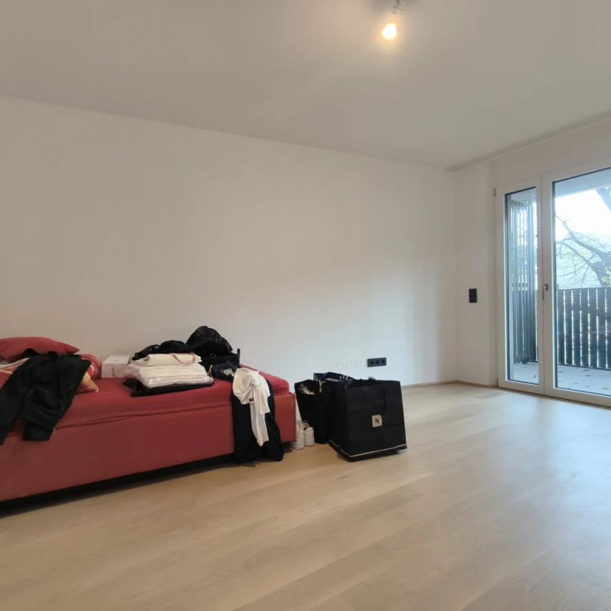 Pauschalmiete - Moderne 3-Zimmer-Wohnung mit großzügigem Balkon und stilvoller Ausstattung - Gute Infrastruktur - Abstellraum - Photo 1