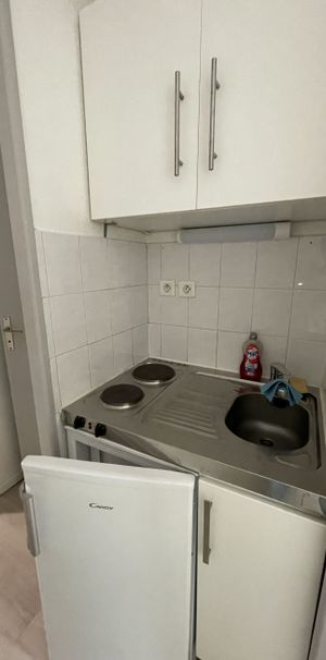 Studio - Aix-En-Provence (13090) - 15.63 m² - - Photo 1