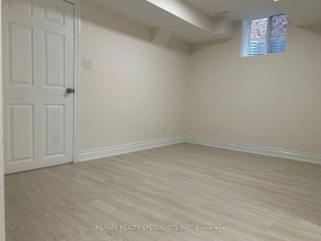 3228 Coralbean Place #Lower - Photo 2