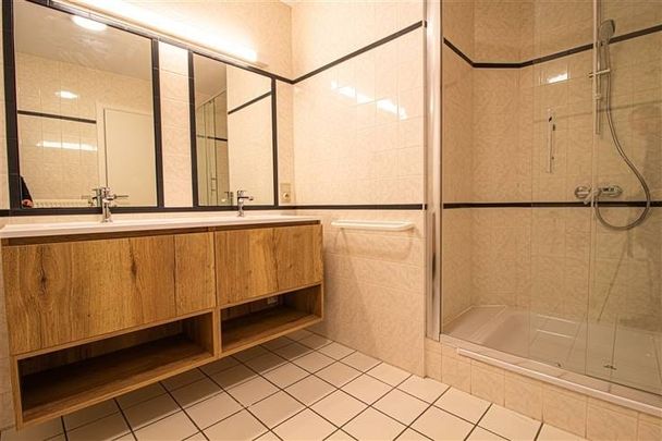 Appartement te huur - Photo 1