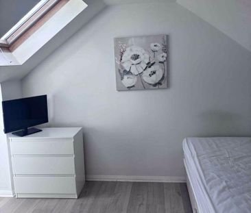 5 bedroom semi-detached house to rent - Photo 5
