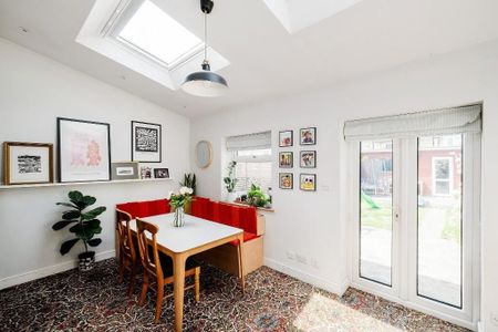 4 Bed Terraced House, Cambridge Road, IG3 - Photo 3