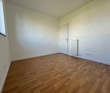 Rustig gelegen appartement met 2 slaapkamers en staanplaats - Photo 1