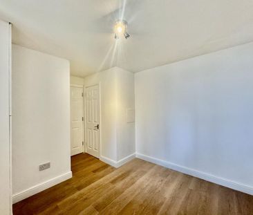 4 bedroom terraced house to rent - Photo 5