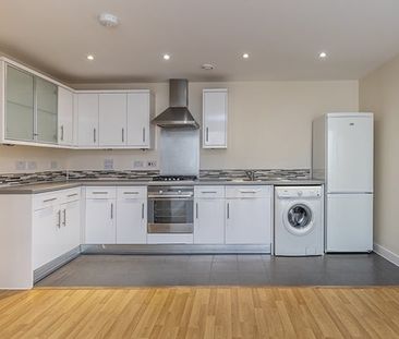 2 bedroom flat to rent - Photo 4