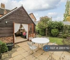 3 bedroom semi-detached house to rent - Photo 6