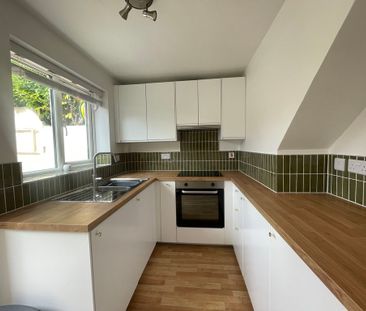 Haileybury Gardens, Hedge End, Southampton - Photo 2