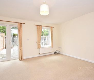 2 bedroom terraced house to rent - Photo 2