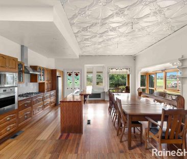 Rural Farmhouse - Photo 5