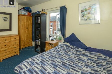 23 St Albans Gardens, Stranmillis, Belfast, BT9 5DR - Photo 2