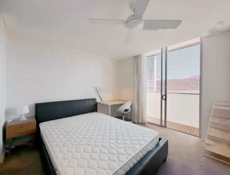 102 Boyce Rd, Sydney - Photo 3