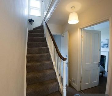 4 bedroom terraced house to rent - Photo 1