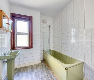 6 bedroom terraced house to rent - Photo 5
