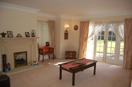 5 bedroom detached house to rent - Photo 5