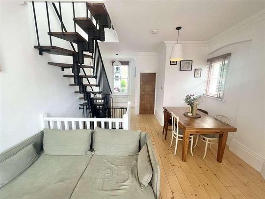 Cambridge Road, Clifftown Conservation, SS1 - Photo 1