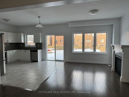 Detached Home For Lease | X7364332 - Photo 4