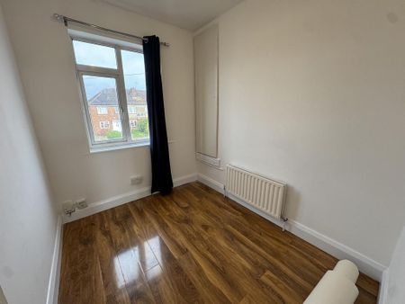 2 bedroom maisonette to rent - Photo 2