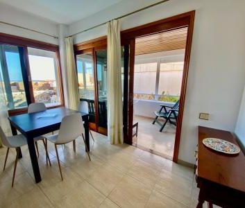 Apartment with large terrace in good location - Photo 5