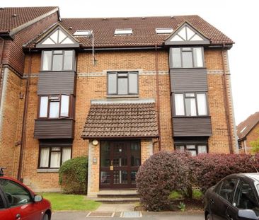 Oriental Road, Woking - Photo 5