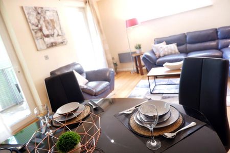 2 bedroom serviced apartment to rent - Photo 2