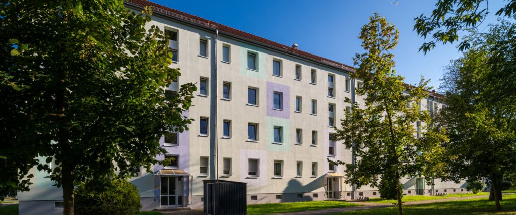 Wir sanieren für Sie! 3 Zimmer-Wohnung im EG mit Balkon in Merseburg - Photo 1