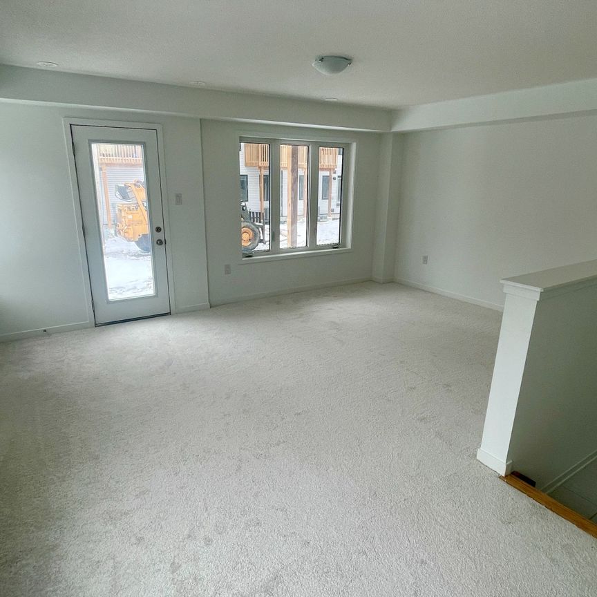 For Lease - 815 Stanstead Path, Oshawa, Ontario - Photo 1