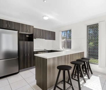 “Charming Townhouse in Vibrant Goodna” - Photo 5